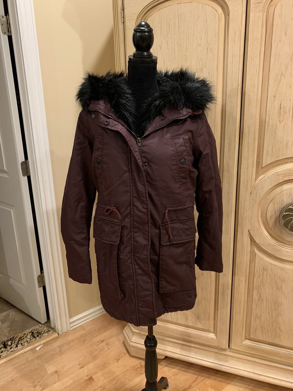 American Eagle AE Woman's Long Lined Faux Fur Sherpa Hood Parka Coat XS NEW